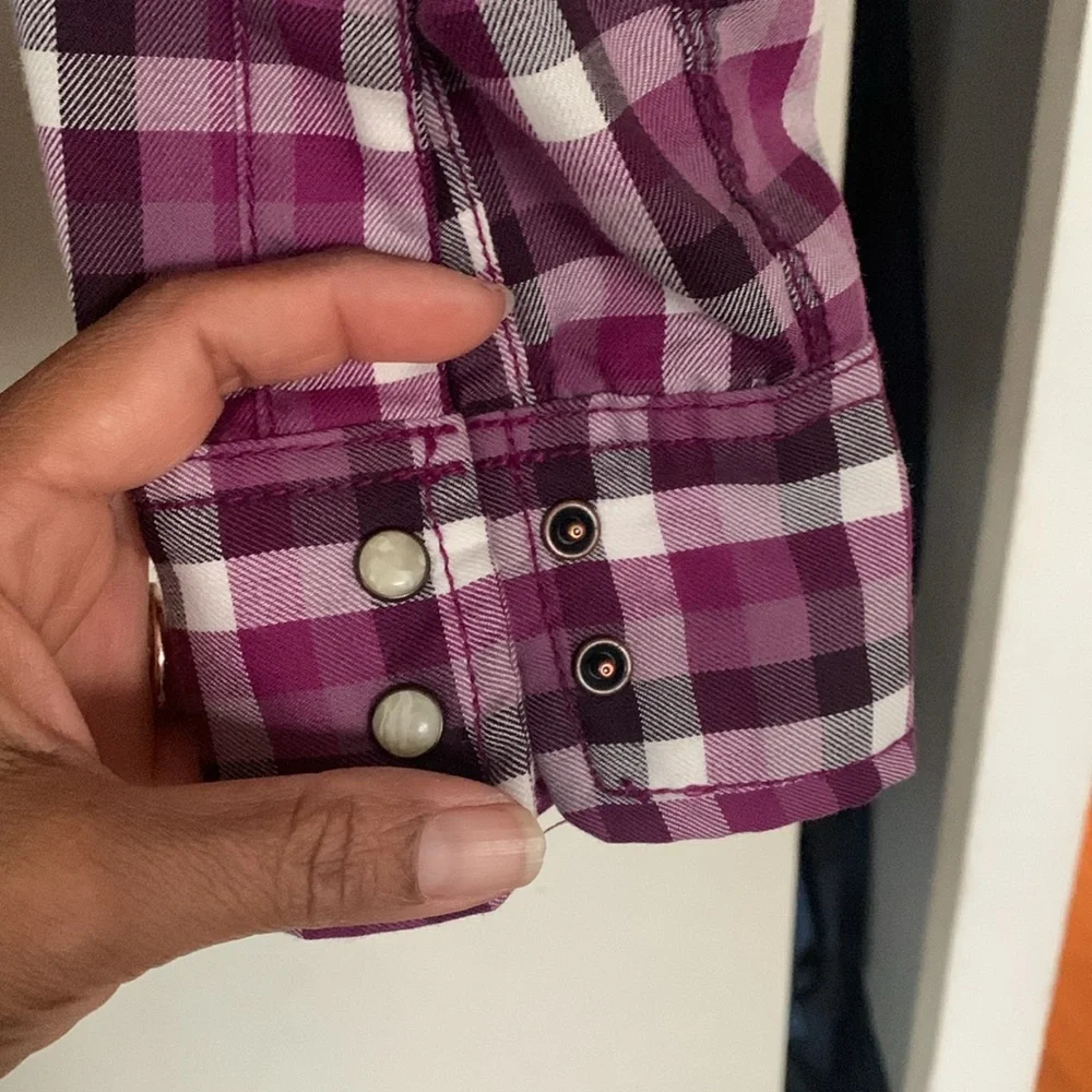 The North Face Flannel Womans Medium - Picture 3 of 4